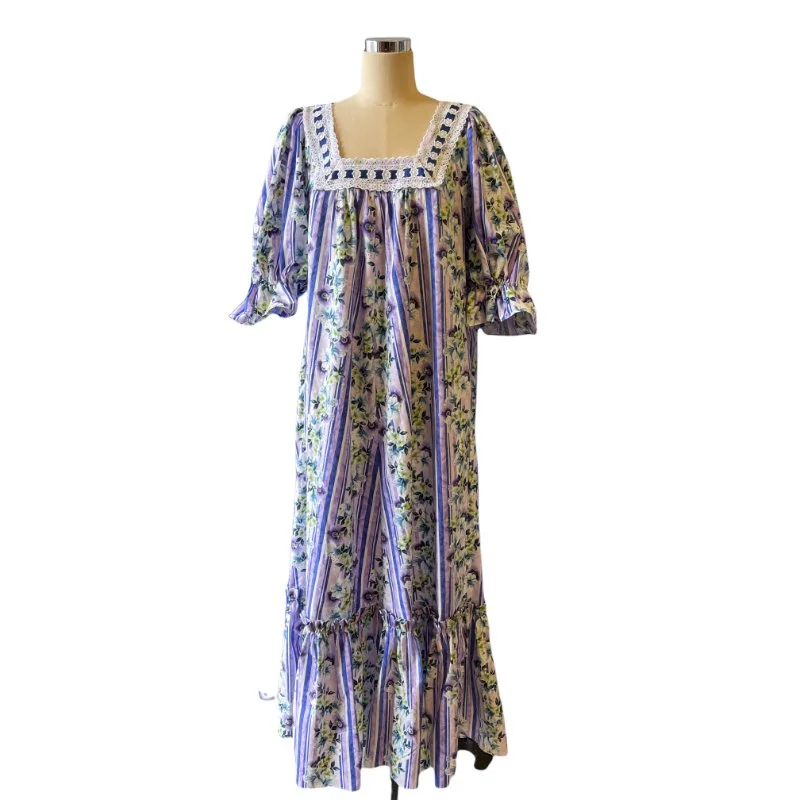 A top muumuu dress